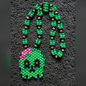 ZOMBIE HEAD PONYBEAD [KANDI] NECKLACE